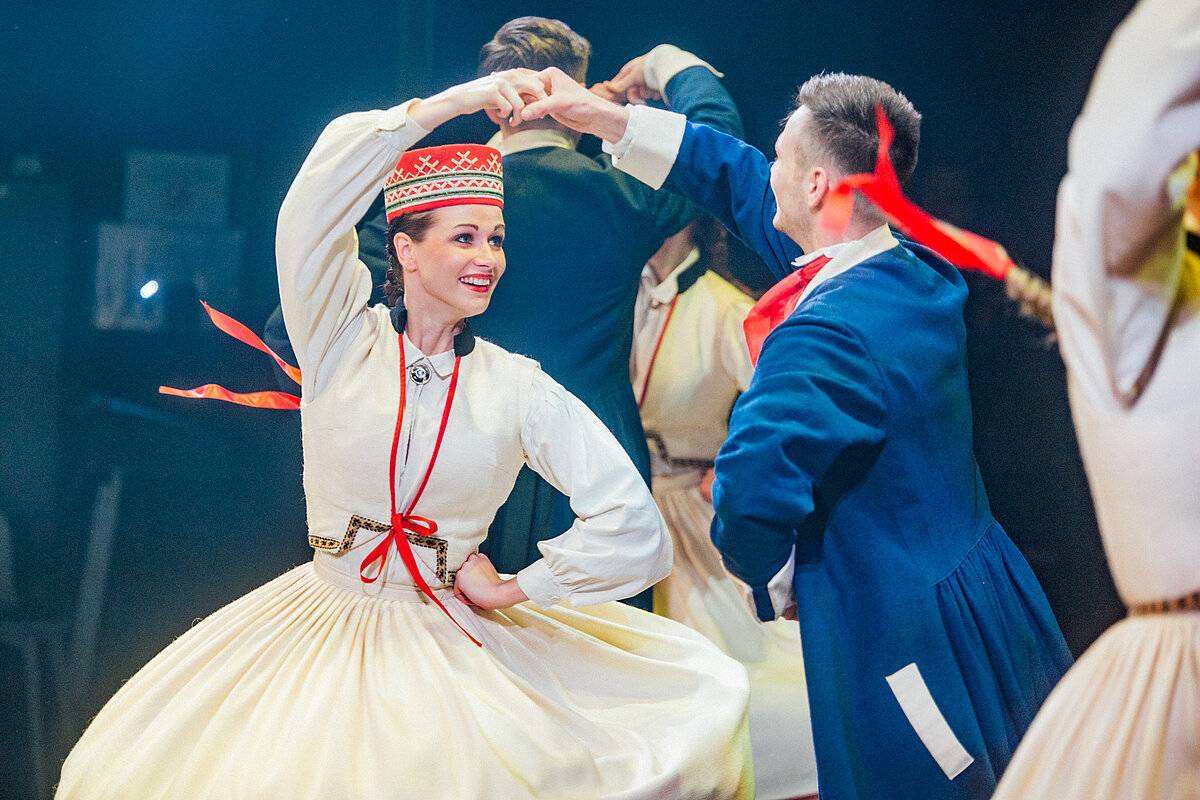 Deju ansamblis "Pērle"