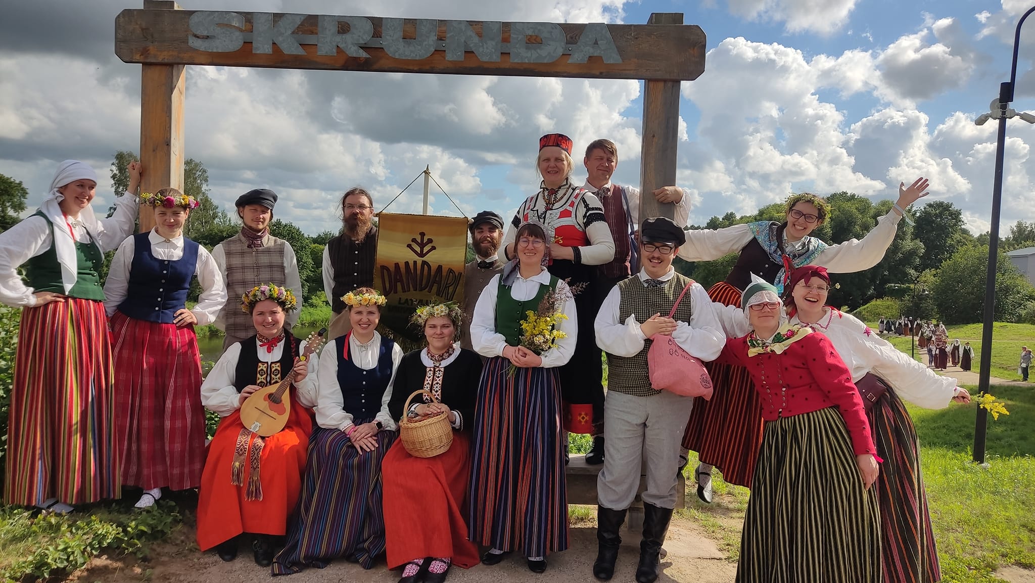 LU fokloras deju kopa "Dandari" festivālā "Baltica 2022" Skrundā